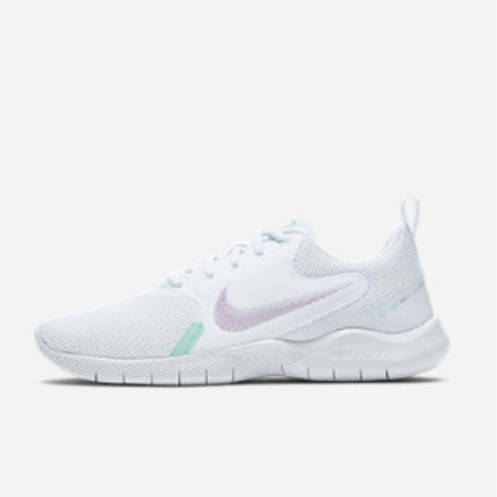 NWOB Nike Flex Experience Run 10 Size 8.5